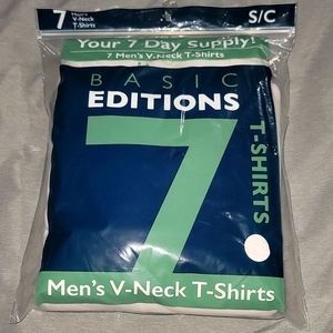 **LAST CHANCE** 7 pack of men's white v neck shirts